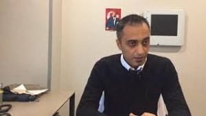 can your eyes change color?