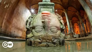 medical tourism turkey istanbul aesthetic surgery eye color 8